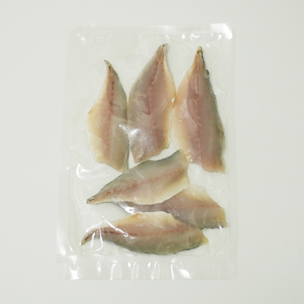 真アジの３枚卸片身（６枚）